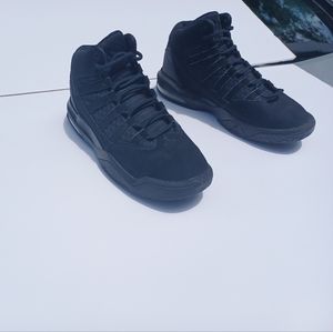 Nike Jordan size 4.5 boys in black